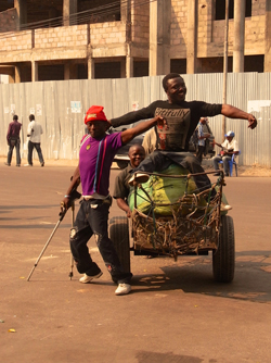 Two disabled border workers pose for the camera (Clara Devlieger, 2015)