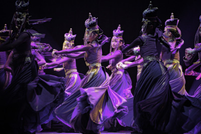 Gol Tengis: ‘Graduation performances of Mongolian dance students’