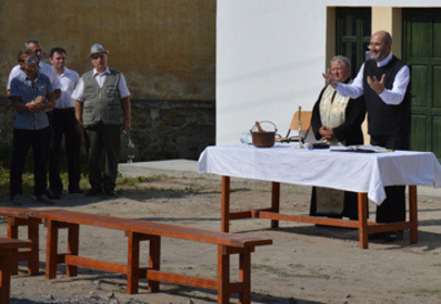 The inauguration of a new craft centre (Hugh Williamson, 2016)