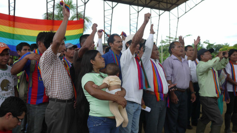 ‘Shuar political assembly in Makuma (Ecuadorian Amazonia, 2012), in preparation for a protest against extractivist policies.’ Photo by Natalia Buitron.