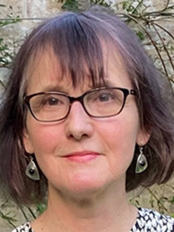 Dr Anita Herle