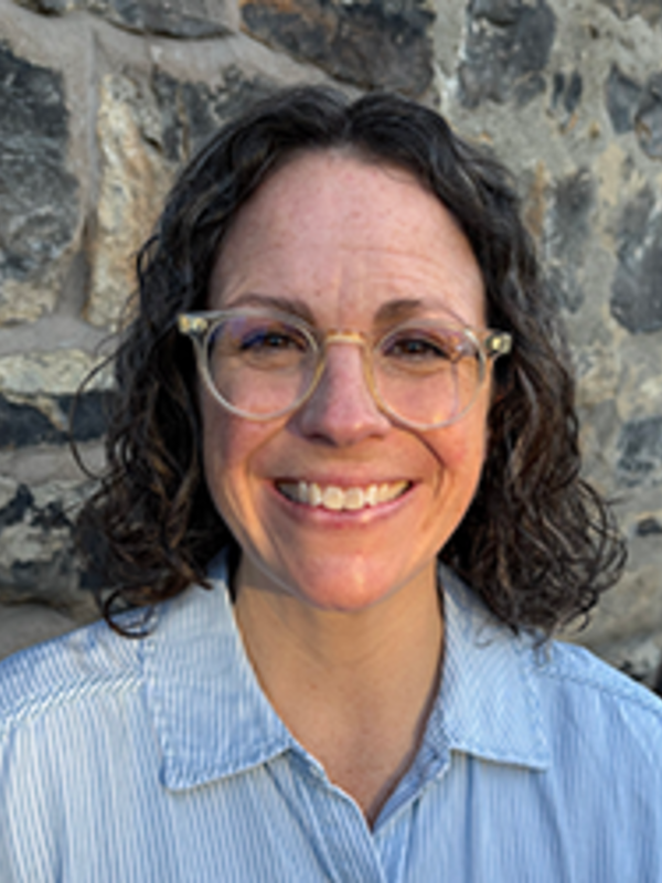 Dr Elizabeth Turk 