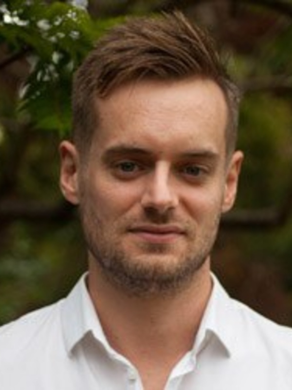 Dr Joe Ellis 