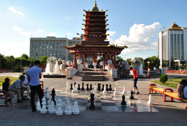 Buddhist Kalmykia - the chess capital of the world (Baasanjav Terbish, 2013)