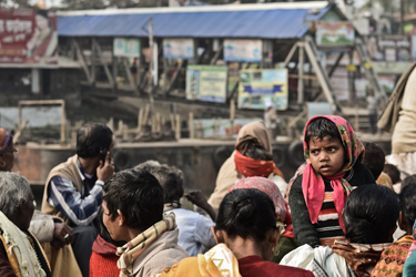 Taking the crowded ferry from Mayapur to Nabadwip (John Fahy, 2013)